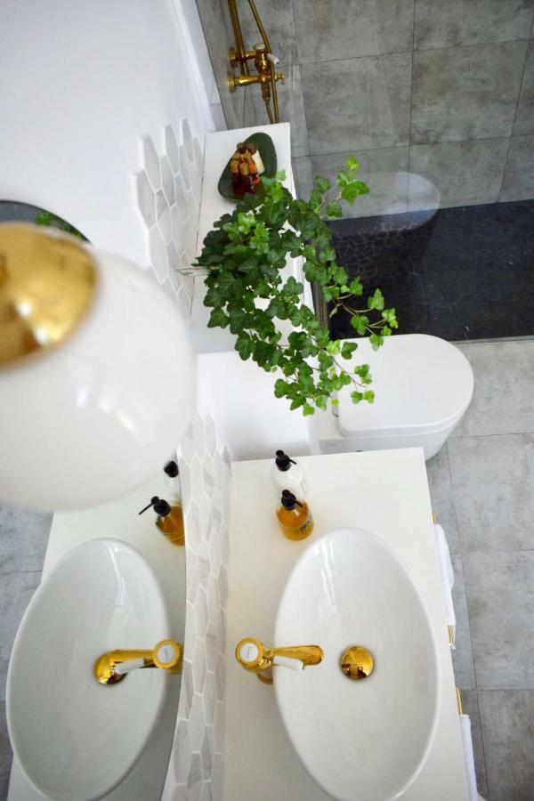 Voya Apartments - A Luxury Oasis In The Old Town Braşov Eksteriør billede
